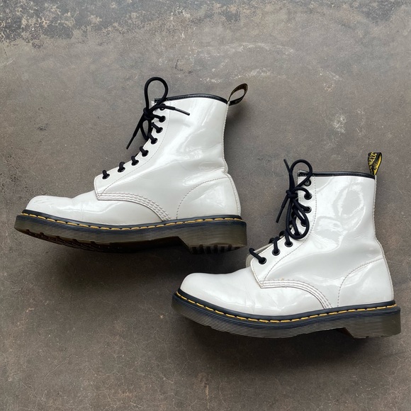 Dr. Martens AirWair 1460 White Patent Leather Lace Up  Combat Boots Women’s 8 - Picture 10 of 14
